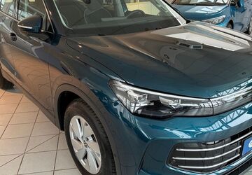 VW Tiguan 5.642 km 42.900 &euro; Grimmen 18507