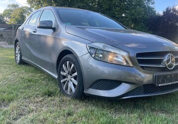 Mercedes-Benz A 180 196.000 km 8.500 &euro; Schlagtow 17495