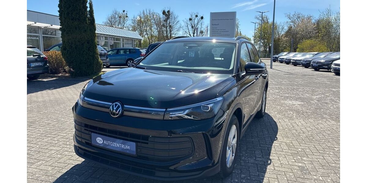 VW Tiguan 7.653 km 33.490 &euro; Grimmen 18507