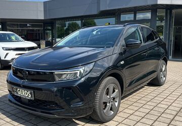 Opel Grandland (X) 122.498 km 17.990 &euro; Grimmen 18507