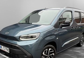 Toyota Proace City 2.500 km 42.543 &euro; Greifswald 17489