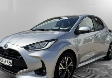 Toyota Yaris 4.500 km 26.299 &euro; Greifswald 17489