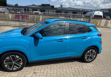 Hyundai KONA Elektro 35.700 km 23.500 &euro; Greifswald 17489