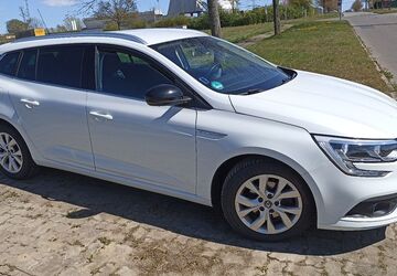 Renault Megane 111.000 km 12.699 &euro; Steinhagen 18442